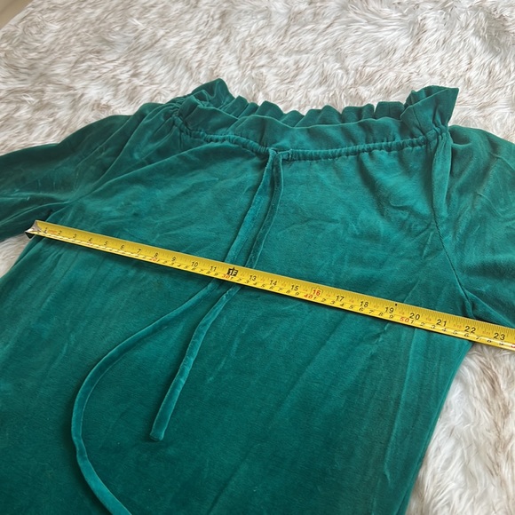 Loungewear velour nightgown by Halston 1V. - Picture 7 of 10